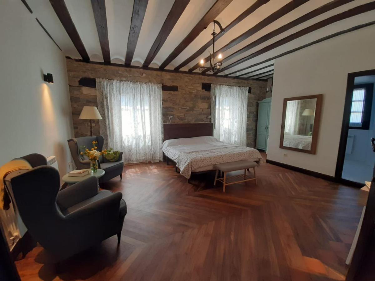 Hotel Dona Lola Izarra Ngoại thất bức ảnh